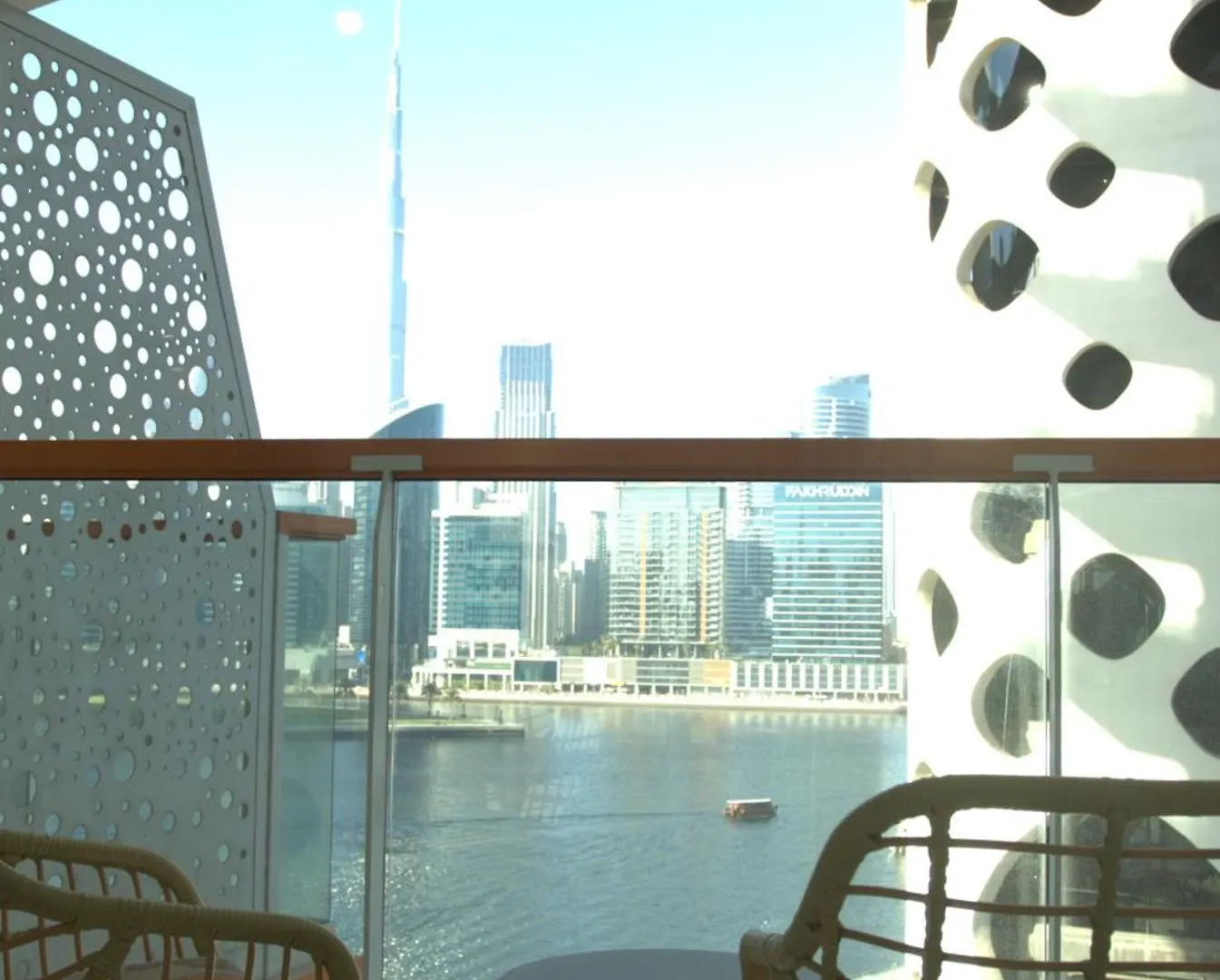 Urban Retreat Cozy Business Bay Studio Canal Burj View Dubai