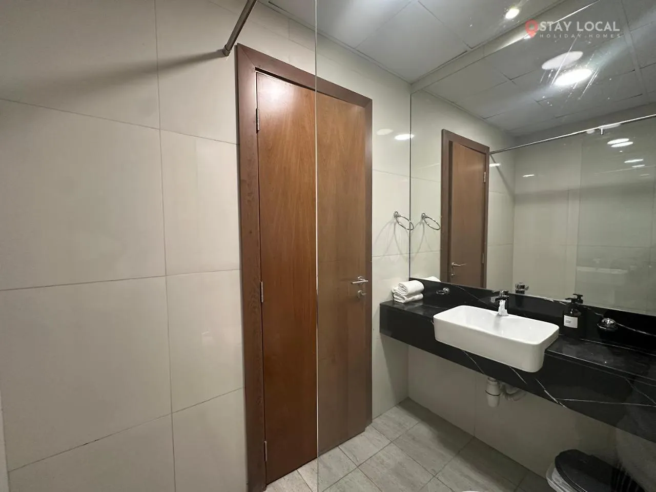 Apartment Urban Retreat Cozy Business Bay Studio Canal Burj View Dubai