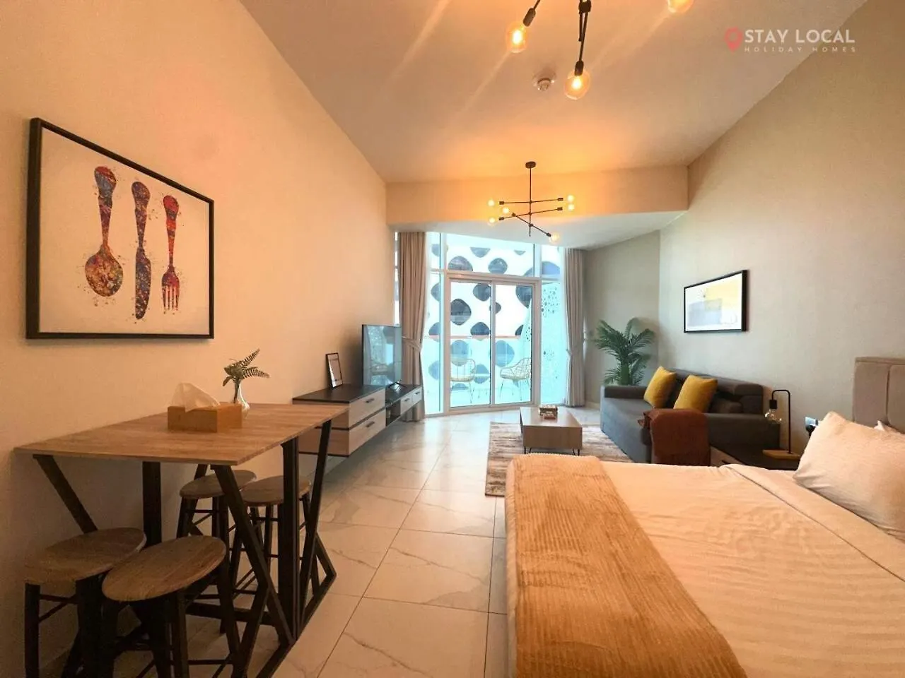 Urban Retreat Cozy Business Bay Studio Canal Burj View Dubai United Arab Emirates